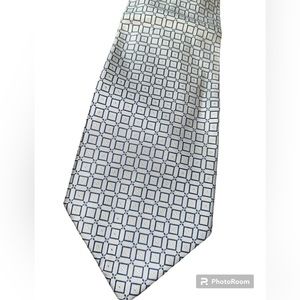 PIERRE CARDIN MENS 100% SILK SILVER BLUE LUXURY TIE